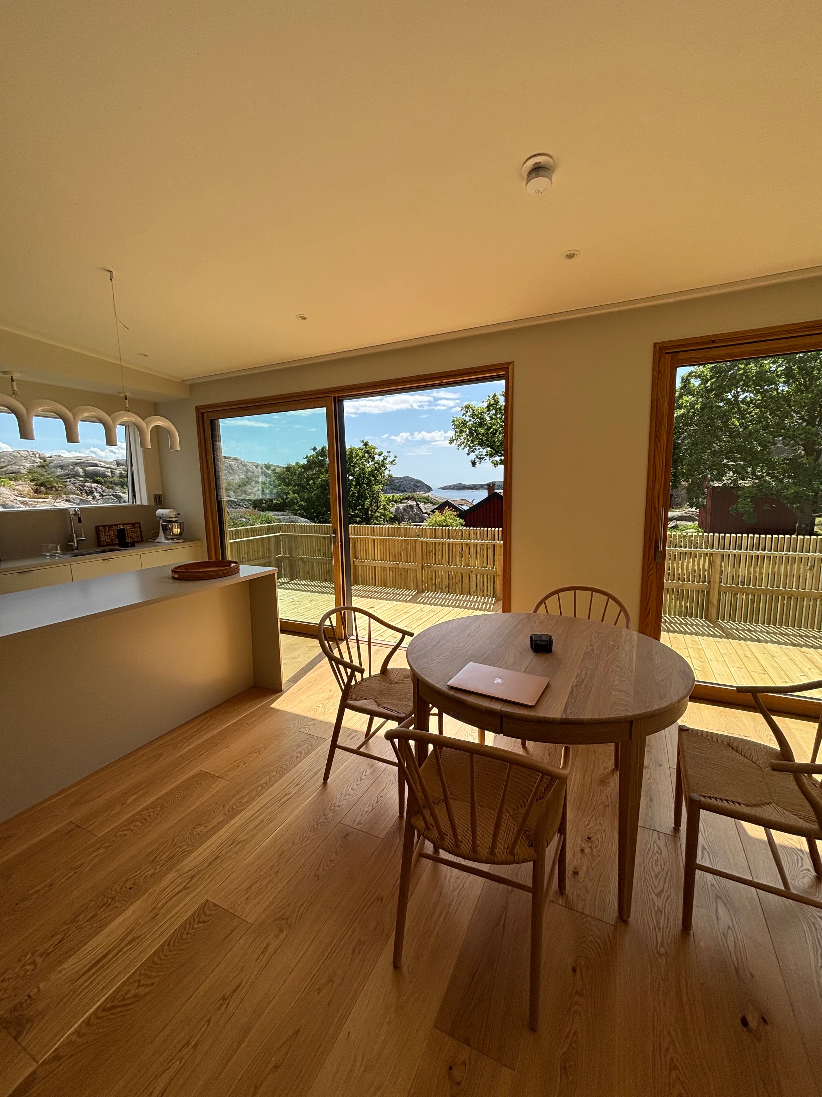 Villa i modern stil på Hamburgö